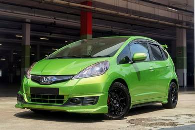 ORI 2013 Honda JAZZ 1.3 (HYBRID) FACELIFT (A)