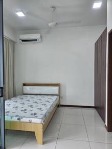 Cresent bay suites Bayu Puteri 3 Bed Fully Furnished CIQ 2 carpark