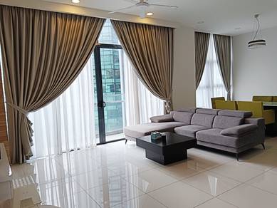 Luxury Living Redefined – KLCC Condo with Infinity Pool & Gym Access!