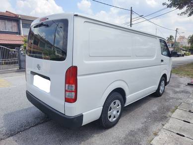 Toyota Hiace 2.5 (M) Panel Van