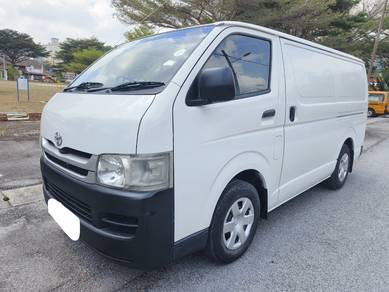 Toyota Hiace 2.5 (M) Panel Van