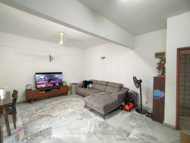 Goodyear Court 7 FREEHOLD Low Floor 3R2B for Sale!!