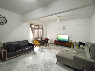 Goodyear Court 7 FREEHOLD Low Floor 3R2B for Sale!!