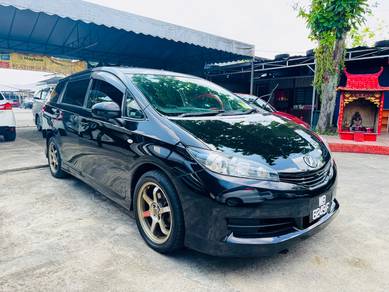 Toyota WISH 1.8 S (A)