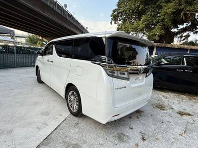 Toyota VELLFIRE 2.5 V Spec Power door Boot