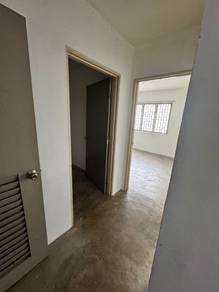 Pangsapuri Seroja Setia Alam ( 3 rooms 2 bath )