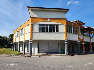 Freehold 2 storey Intermediate Shoplot - Taman Paya Emas