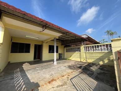 Taman Johor Jaya Jln Teratai Single Storey