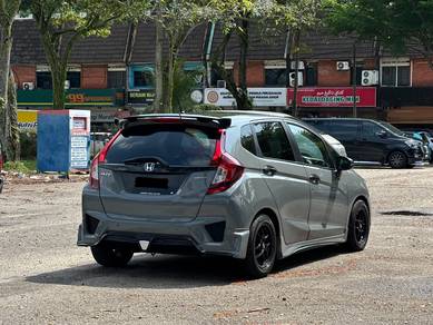 Honda JAZZ 1.5 V (A)