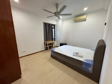 The Habitat Apartment Room For Rent (Near CIQ 6KM) Female Unit