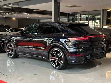 Porsche Cayenne Coupe Platinum E 3.0L V6 UK