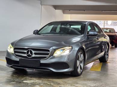 Mercedes Benz E250 2.0 AVANTGARDE BK.INTERIOR