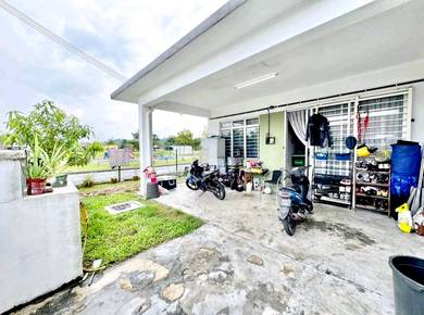 (TANAH TEPI) END LOT Single Storey House SALAK LESTARI Salak Tinggi