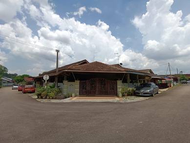 Single Storey Taman Sri Pulai - Corner Lot