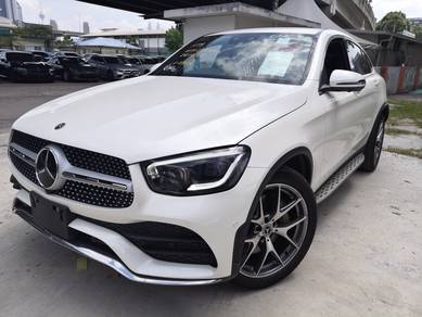 Mercedes Benz GLC300 2.0 4MATIC COUPE (CBU)