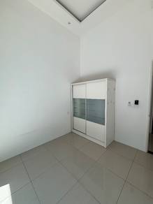 Quaywest Residence, 2 bedroom, Partially Furnished, Gelugor