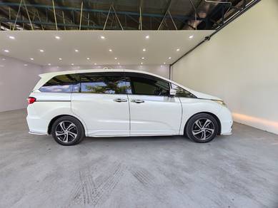 Honda ODYSSEY 2.4 EXV (A) ABSOLUTE P/DOOR