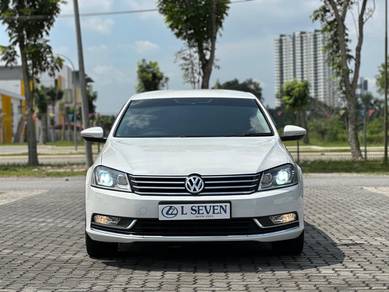 Volkswagen PASSAT 1.8 TSI (CKD) ENHANCED (A)