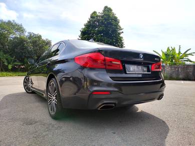 Bmw 530i 2.0 M-SPORT (A) condition like new