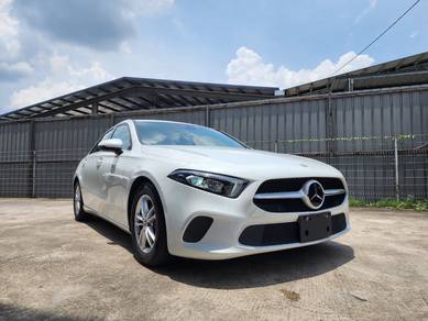 Mercedes Benz A180 1.3 SEDAN (A) GRADE 4.5B