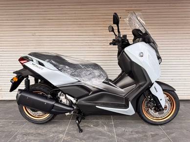Yamaha XMAX (V3)