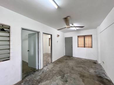 Pandan Ria Block D Apartment with Lift 3 Room 2 Bath Nice Yard KL View