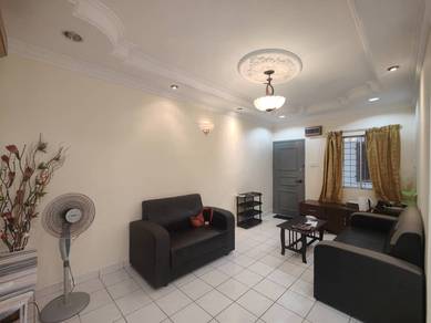 Beverly Hills 3 First Floor Corner
