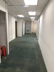 Corner Office in Batu Caves – 3,000 sqft with Lift (Above Bank)