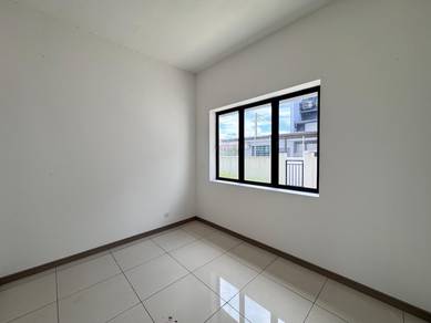 Holmestown Double Storey Corner House For Sale, at Taman Merlin