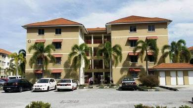 Permai Lake View Apartment