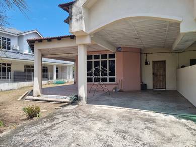 Sewa bilik di Dengkil