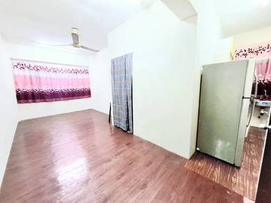 F/Furnished bilik Sewa Lelaki-Near MRT Putra Permai-Walking DIstance
