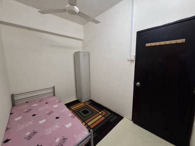 F/Furnished bilik Sewa Lelaki-Near MRT Putra Permai-Walking DIstance