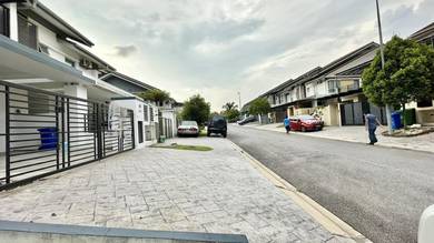 BELOW MV 2890sf FREEHOLD | 4r5b 2T Linkhouse 22x80 Serissa Denai Alam