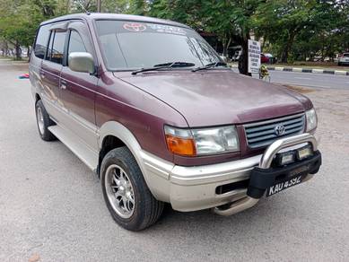 Toyota UNSER 1.8 GLi (M)