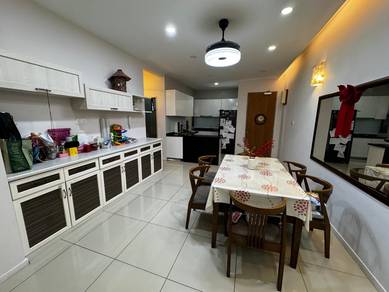Well renovated lido four seasons condo • strategic location