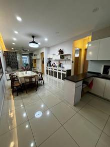 Well renovated lido four seasons condo • strategic location