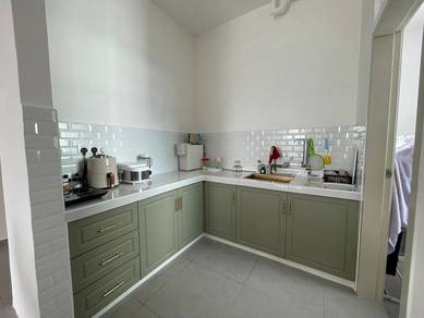 The Sky Fully Renovated & Furnished 1290sqft 3+1 ROOM 2 BATH 2 CARPARK
