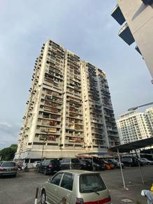 RENOVATED SAUJANA HEIGHTS APARTMENT (Level 17), Jalan Teluk Kumbar