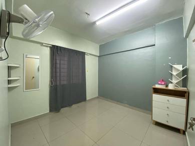 RENOVATED SAUJANA HEIGHTS APARTMENT (Level 17), Jalan Teluk Kumbar