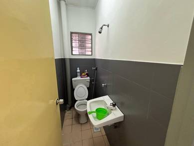 Nice unit Impian Apartment Damansara Damai Petaling Jaya Selangor sale
