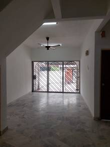 2 Storey @ Taman Kinrara Puchong _Extended Kitchen_Move in Ready