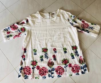 Boho Floral Embroidered Blouse (XXXL)