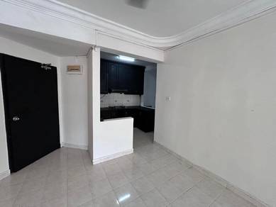 (Ground Floor) Apartment Vista Seri Alam, Bandar Seri Alam