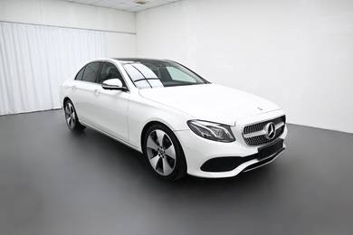 Mercedes Benz W213 E250 2.0 AV SUNROOF