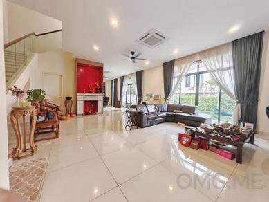 Villa 22, Bukit Rimau Double Storey Semi D Endlot Renovated Unit