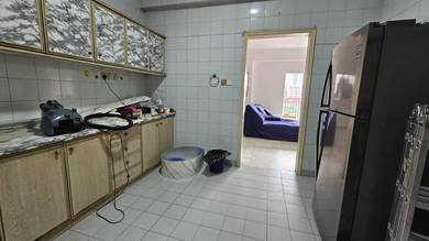 Pelita Indah Condominium 3+1Bed Partial Furnish @ JB Town / CIQ