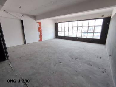 Bandar Puteri Klang 3 Storey Shoplot First Floor ＆Top Floor For Rent