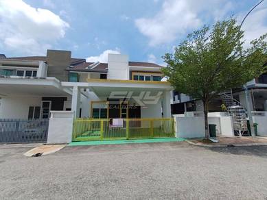 Semi D 2 Tingkat Hijauan Valdor  14200 Sungai Jawi,(Gated &guarded)