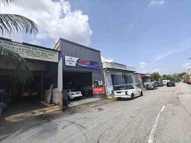 Kawasan Perindustrian Tampoi 1.5 Storey Terrace Factory 24x82 Kempas